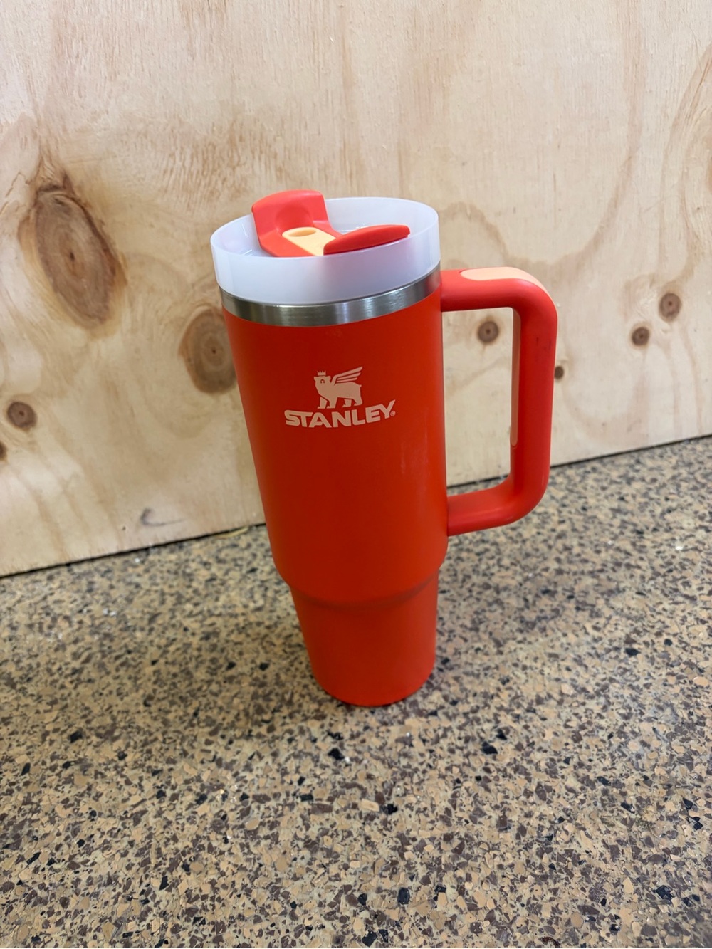 Stanley Quencher H2.0 30oz Tumbler Orange